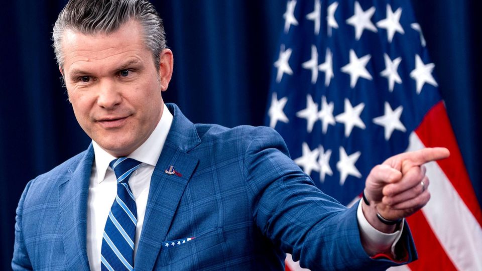 Hegseth singt Lobeshymne auf "historischen Sieg" im Iran