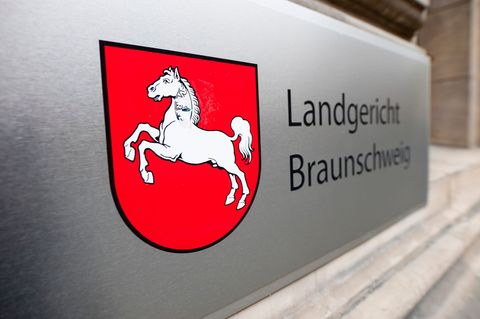 Am Landgericht Braunschweig in Niedersachsen beginnt ein Prozess um einen versuchten Mord mit Ameisensäure (Symbolbild)