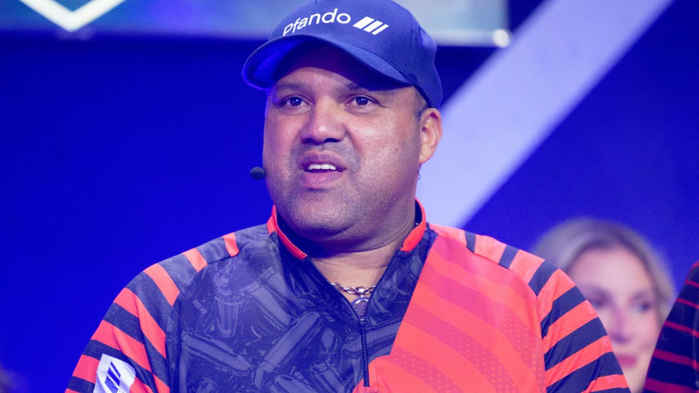 Fußball-Bundesliga: Ailton über Werder-Stürmer: "Muss unbedingt abnehmen"