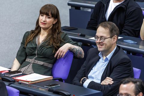 Vorsitzende der Linken-Fraktion, Heidi Reichinnek und Sören Pellmann, im Bundestag