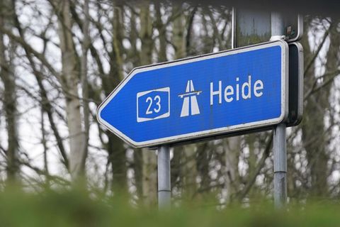 Auf der A23 bei Hamburg kam das Baby zur Welt