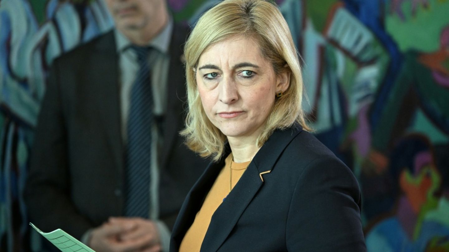 Gesundheitsministerin Nina Warken