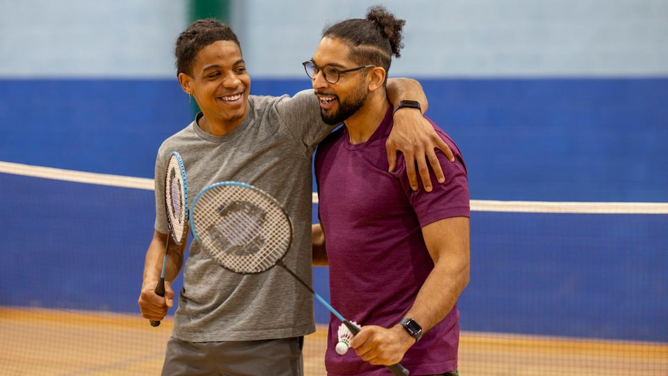 Freunde finden im Sportverein Badminton