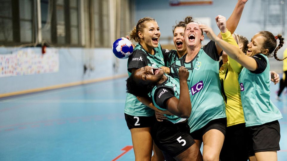 Freunden finden im Handballverein