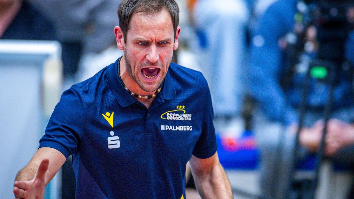 Für Trainer Felix Koslowski und den SSC Palmberg Schwerin ist die Saison beendet. Foto: Jens Büttner/dpa