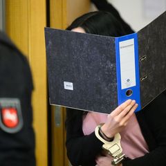 Am Landgericht Braunschweig hat ein Prozess um einen versuchten Mord mit Ameisensäure begonnen. Foto: Julian Stratenschulte/dpa