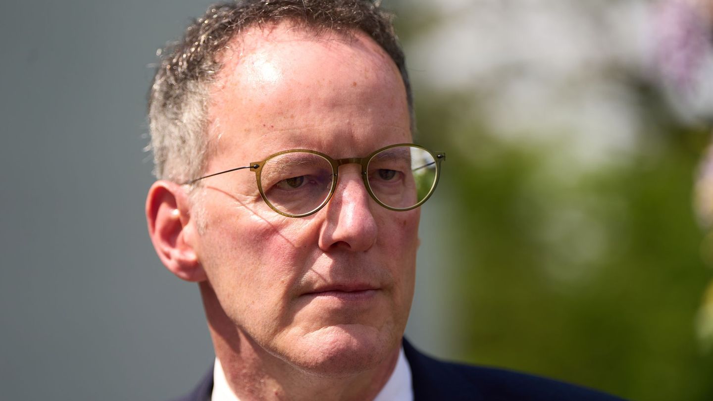 Innenminister Ebling äußert sich zum Archäologie-Skandal. (Archivfoto) Foto: Thomas Frey/dpa