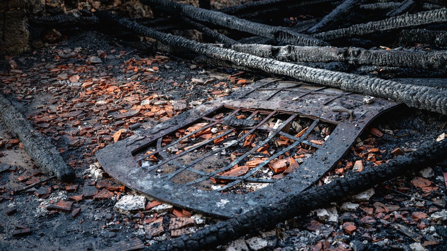 Der Brand auf der Runneburg in Weißensee hat die alte Küche quasi komplett zerstört. (Archivbild) Foto: Jacob Schröter/dpa