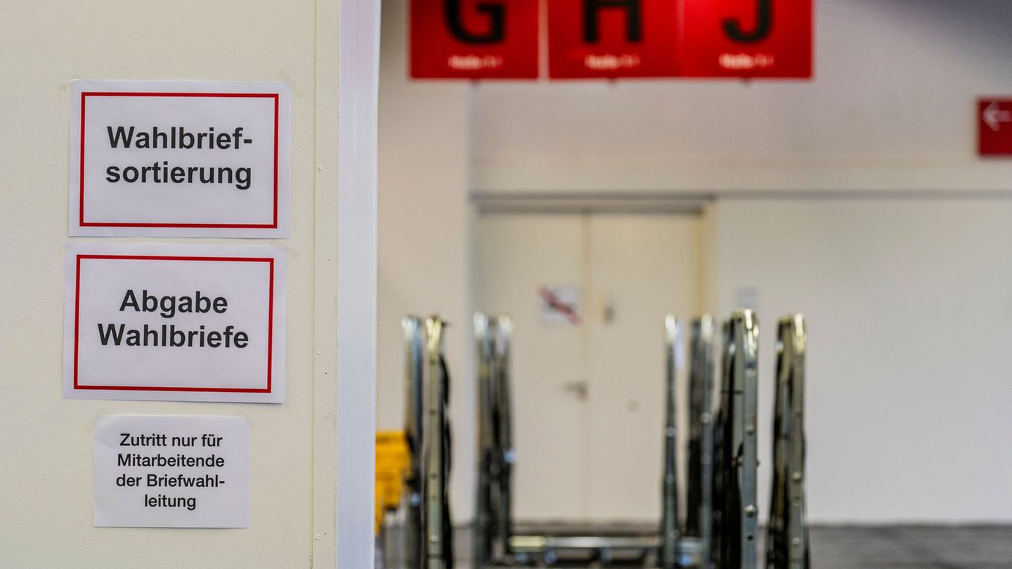 Kam es bei der Kommunalwahl in Frankfurt zu Manipulationen? (Symbolbild) Foto: Andreas Arnold/dpa