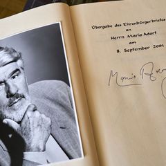 In der Stadt Mayen war Adorf Ehrenbürger. Foto: Sascha Ditscher/dpa