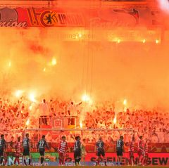 Diese Pyroshow wird für Union Berlin teuer. (Archivbild) Foto: Soeren Stache/dpa