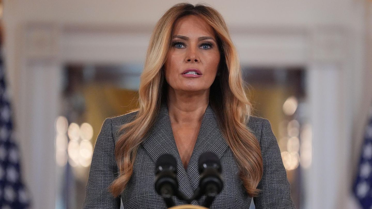 Epstein-Skandal: Melania Trump verkündet: „Epstein hat mich nicht Donald vorgestellt“