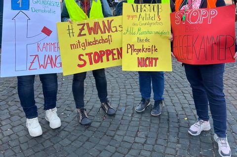 Gesundheitsminister Hoch bestellt Pflegekammer-Vorstand ein. (Symbolbild) Foto: Alexandra Schug/privat/dpa