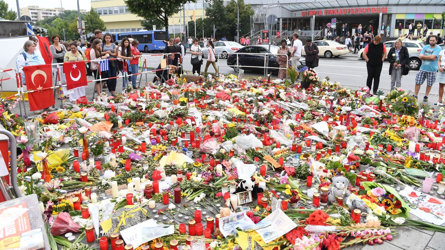 Neun Menschen wurden bei dem rassistischen Anschlag ermordet. Foto: picture alliance / dpa