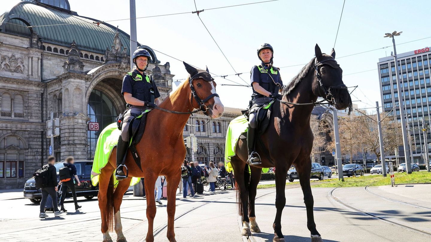 Polizei: Streife auf vier Hufen - Mit Pferdestärke gegen Kriminalität