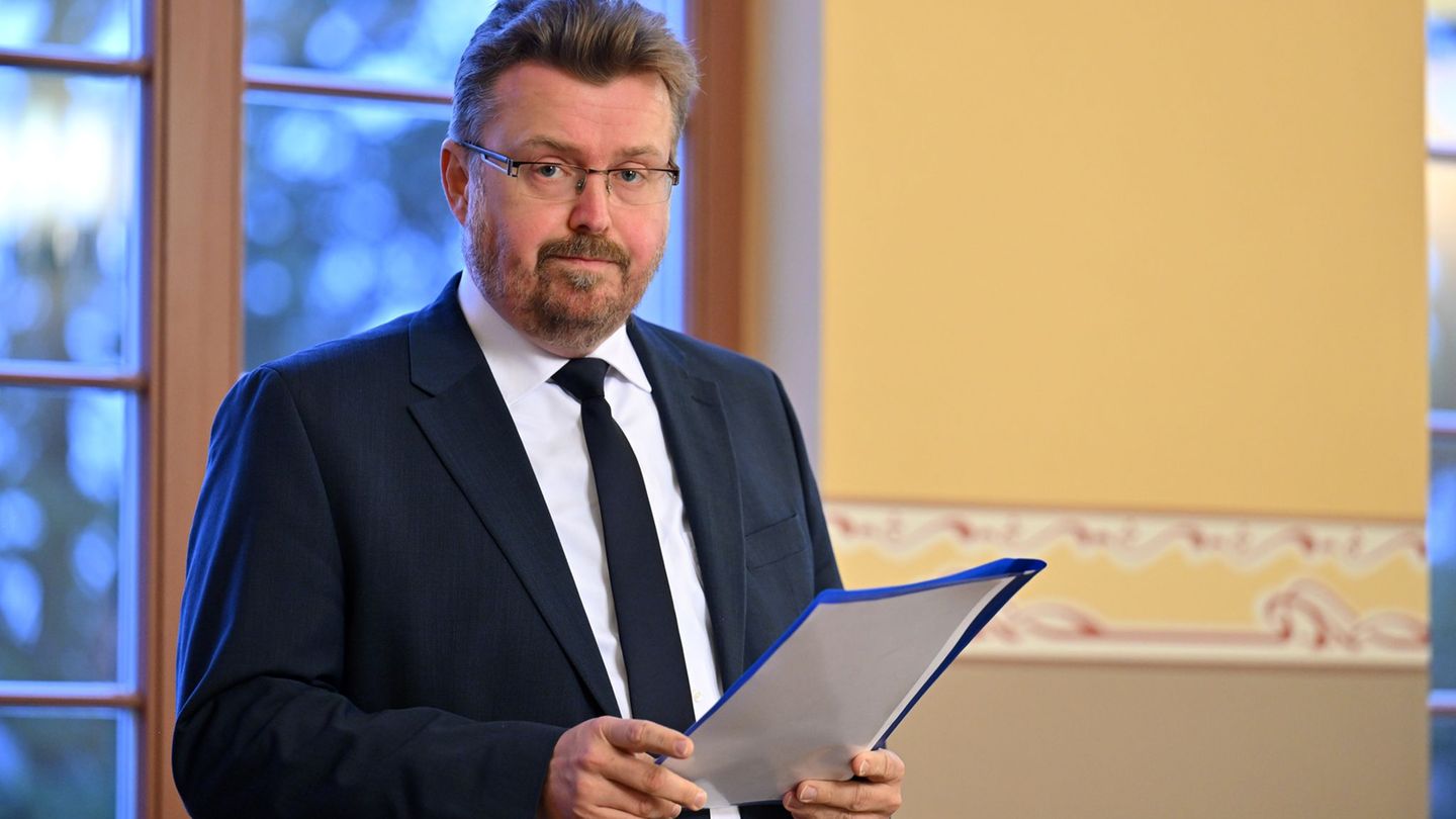 Nach Ansicht des Thüringer Justiz-Staatssekretärs Christian Klein könnte eine Entkriminalisierung von Schwarzfahren zu höheren F