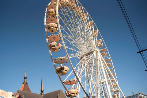 Die Volksfestsaison beginnt traditionell vielerorts rund um Ostern. (Archivbild) Foto: Frank Hormann/dpa