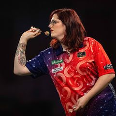 Für die Niederländerin Noa-Lynn van Leuven und weitere Transfrauen gelten im Darts-Sport jetzt neue Regeln