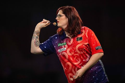 Für die Niederländerin Noa-Lynn van Leuven und weitere Transfrauen gelten im Darts-Sport jetzt neue Regeln