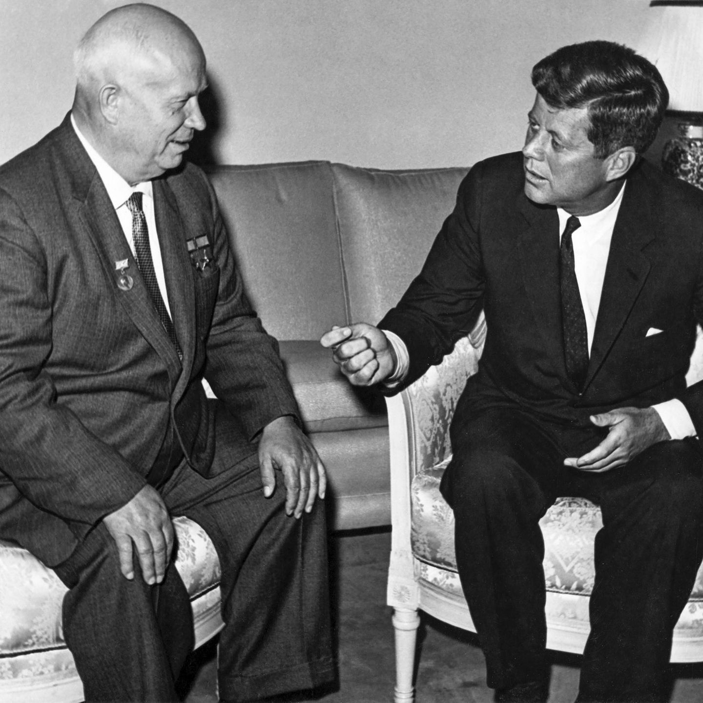 Nikita Chruschtschow und John F. Kennedy