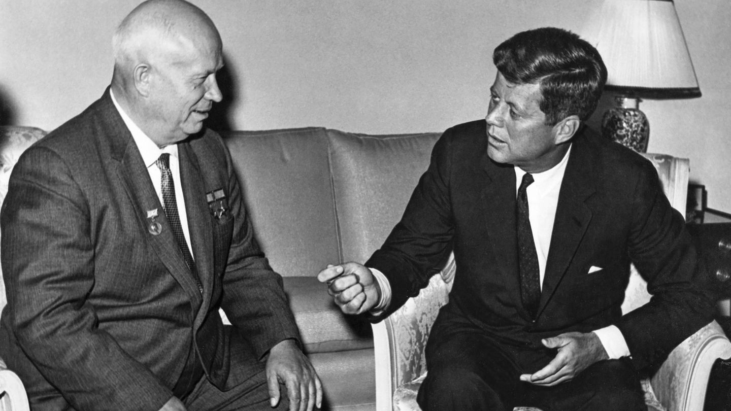 Nikita Chruschtschow und John F. Kennedy
