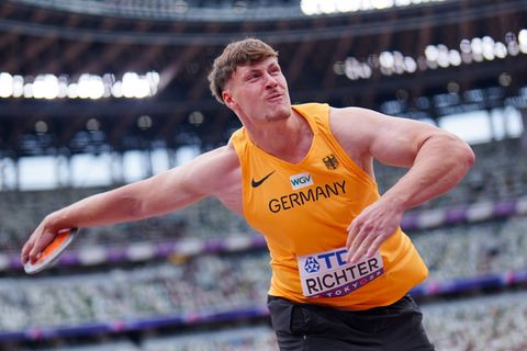 Diskuswerfer Steven Richter verfehlte den deutschen Rekord nur ganz knapp. (Archivbild) Foto: Michael Kappeler/dpa