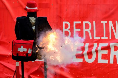 Sprengung von illegalem Böller bei Feuerwehrvorführung