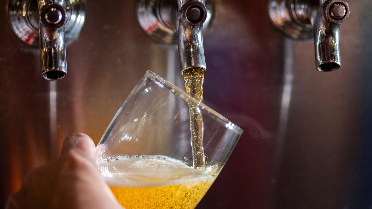 Pilotprojekt „Bartherapie“: Warum in Schweden in einer Kneipe therapiert wird