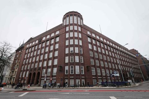 Die Hamburger Steuerfahndung hat im vergangenen Jahr für rund 45 Millionen Euro an Mehreinnahmen gesorgt. (Archivbild) Foto: Chr