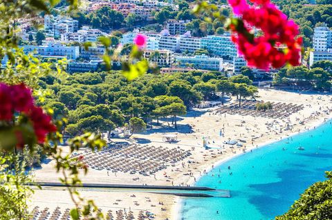 Der Strand von Santa Ponça auf Mallorca (Archivbild)