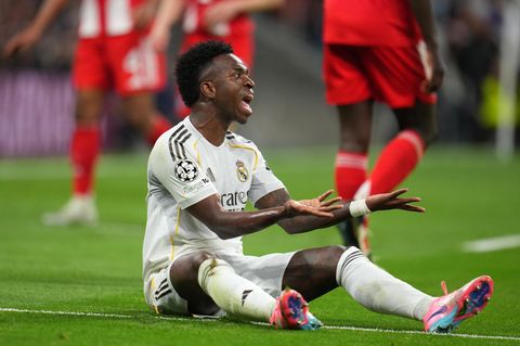 Vinícius Júnior auf dem Boden