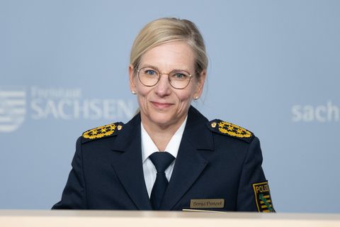 Sonja Penzel, Inspekteurin der Polizei Sachsen, stellte die Verkehrsunfallstatistik 2025 in Dresden vor. Foto: Sebastian Kahnert