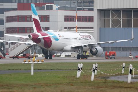 Keine Stunde nach dem Start am Hamburger Flughafen ist eine Eurowings-Maschine wegen technischer Probleme dort wieder gelandet.