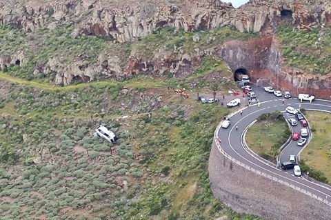 Die Ursache des Unfalls blieb vorerst unbekannt. Foto: Cecoes 112/Europapress/dpa