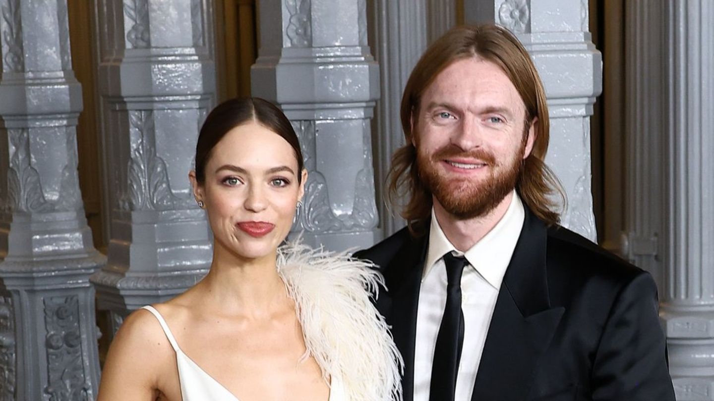 Finneas O'Connell: Die Hochzeitsplanung läuft super