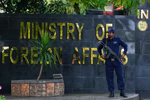 Die Unterhändler der USA und des Irans wollen unter Vermittlung von Pakistan in Islamabad verhandeln. Foto: Anjum Naveed/AP/dpa