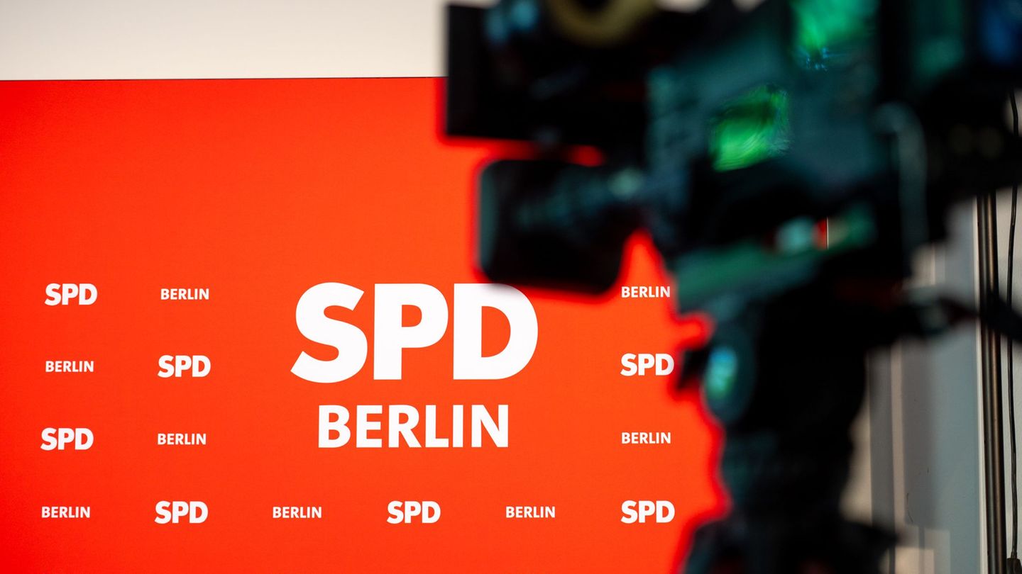 Wahlen: SPD in Berlin-Mitte erhöht Druck auf die Spitzenkandidatin