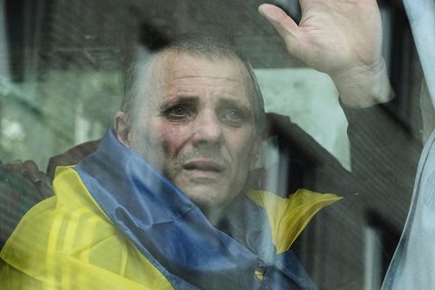 Die Kriegsgegner Ukraine und Russland tauschen trotz fortdauernder Kämpfe immer wieder Kriegsgefangene aus. (Archivbild) Foto: E