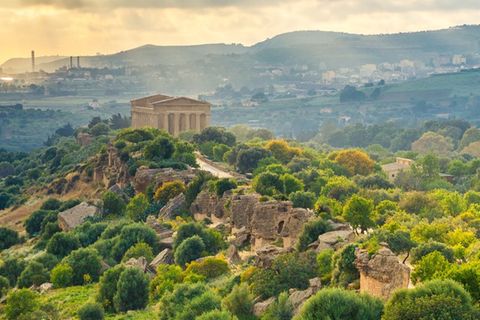 Eher eine Location für eine kulturellen Urlaub? In einer solchen Umgebung findet das neue Aura-Festival auf Sizilien statt. Hi