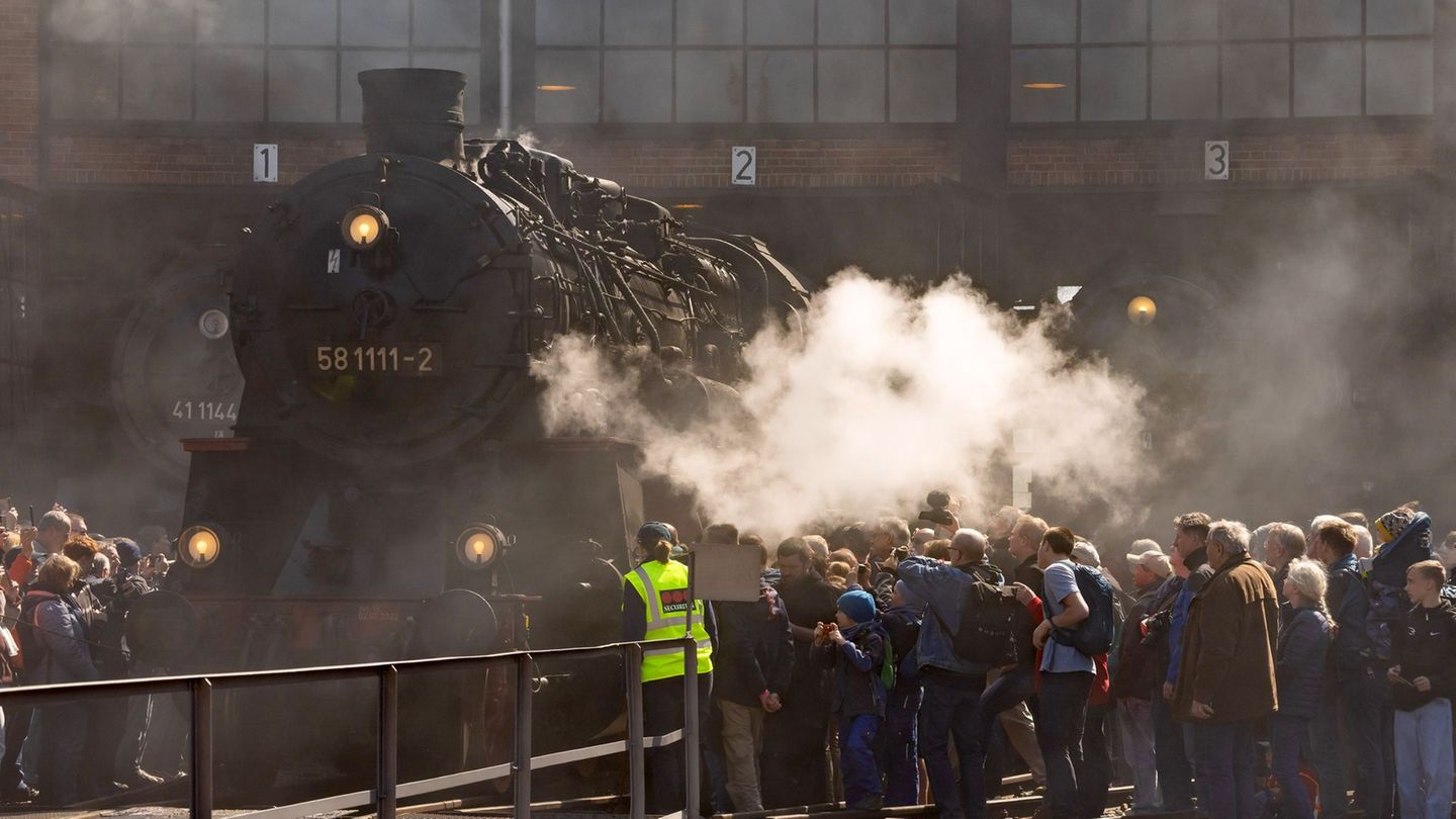 Dresdner Dampfloktreffen: Historische Stahlriesen beim Dresdner Dampfloktreffen