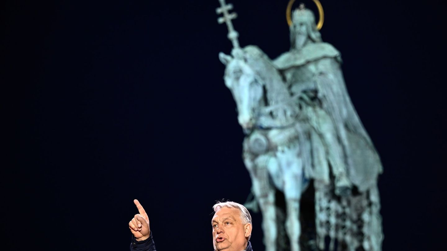 Vor Schicksalswahl: Orban warnt vor Krieg – Magyar verspricht Neuanfang