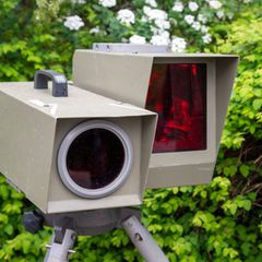 Die Polizei in Schleswig-Holstein setzt im Rahmen einer bundesweiten Aktion einen Schwerpunkt gegen zu schnelles Fahren. (Symbol