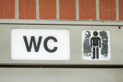 Eine Auseinandersetzung um ein verschmutztes WC löst einen Polizeieinsatz auf der Autobahn 61 aus. (Symbolbild) Foto: Stefan Sau