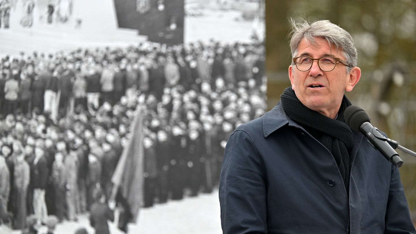 Für Kulturstaatsminister Wolfram Weimer gab es in Buchenwald Gegenwind. Foto: Martin Schutt/dpa