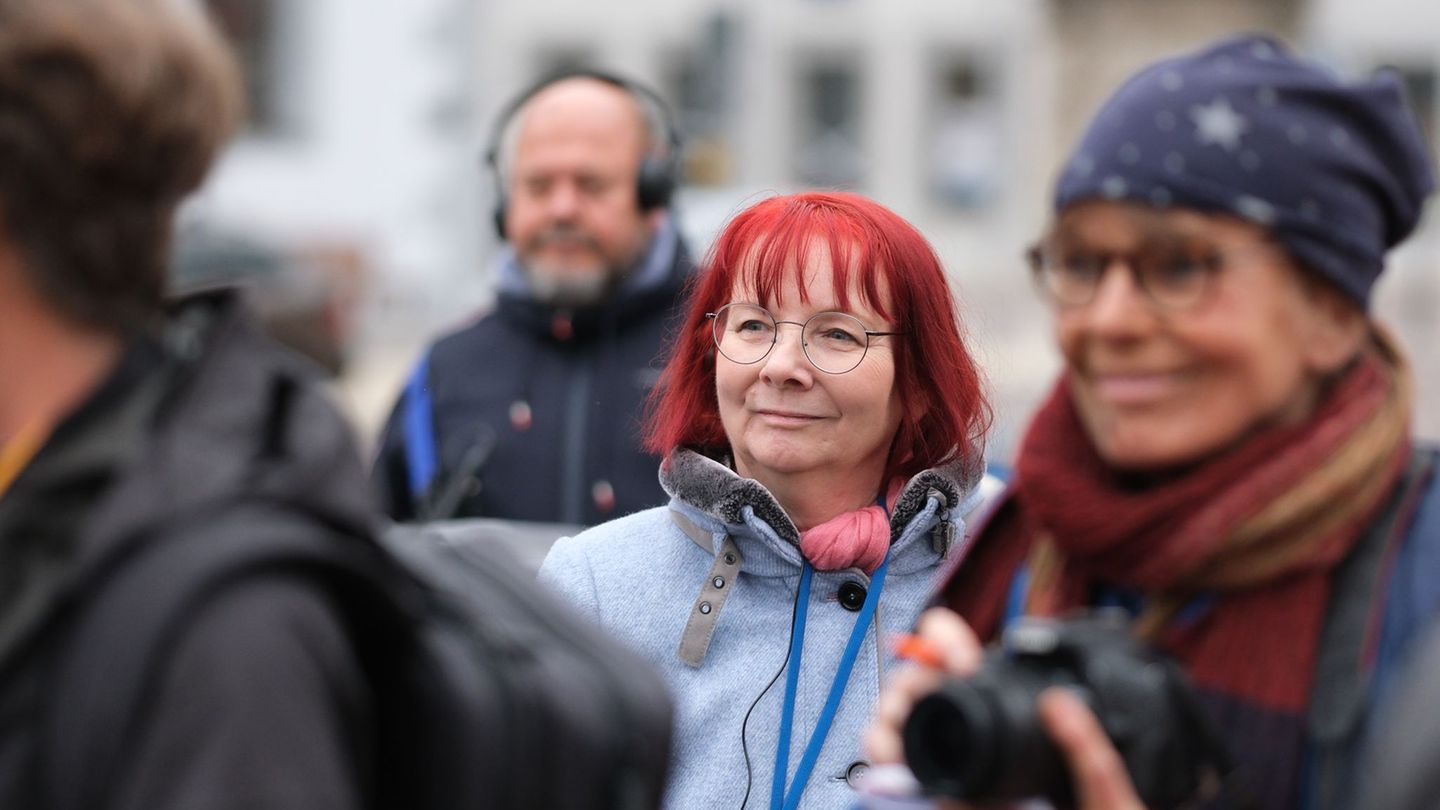 Sabine Ebert ist die Autorin erfolgreicher Historien-Romane. Foto: Sebastian Willnow/dpa