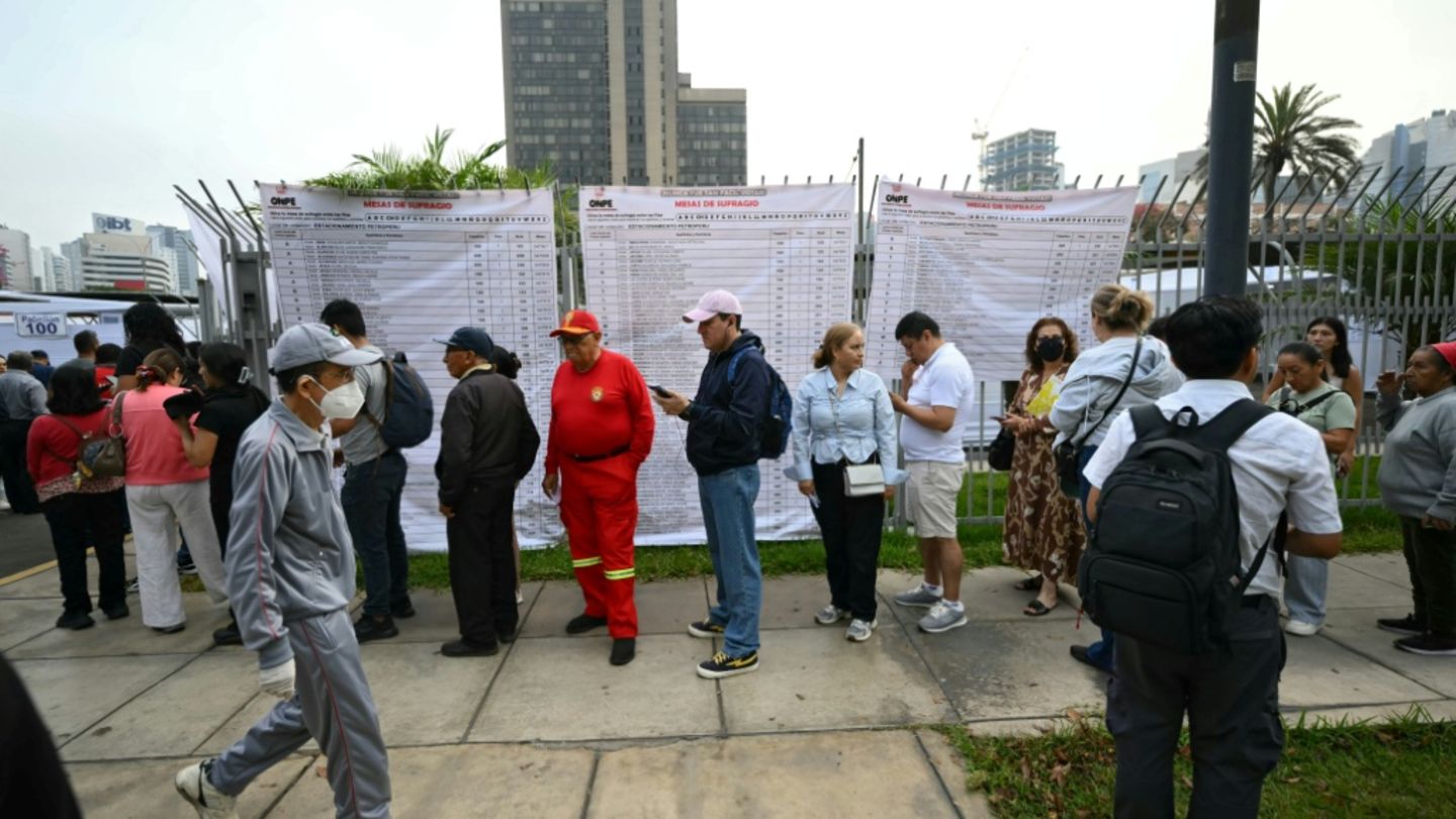 Parlaments- und Präsidentschaftswahlen in Peru