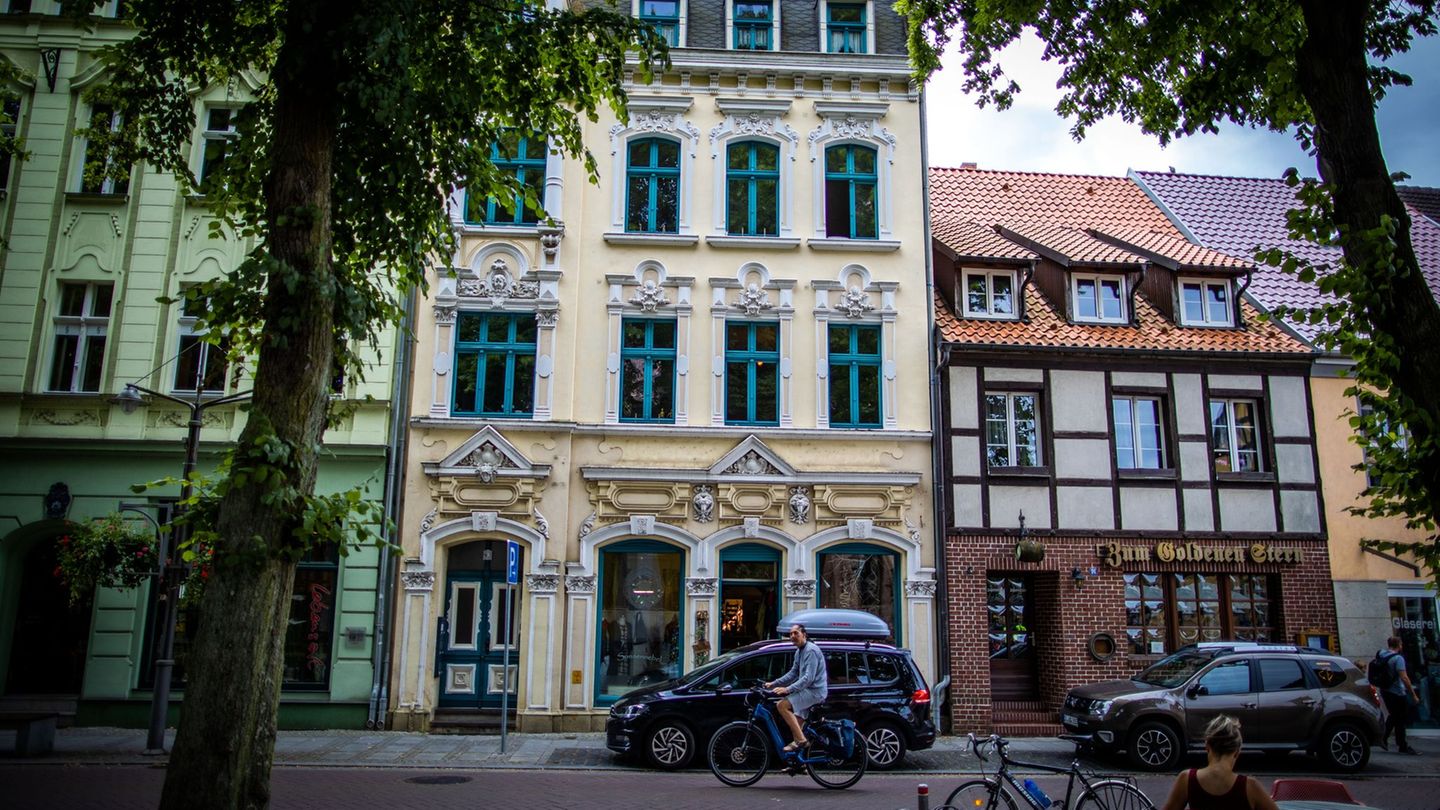 In Ueckermünde kommt es zur Stichwahl um das Amt des Bürgermeisters. (Archivbild) Foto: Jens Büttner/dpa-Zentralbild/ZB