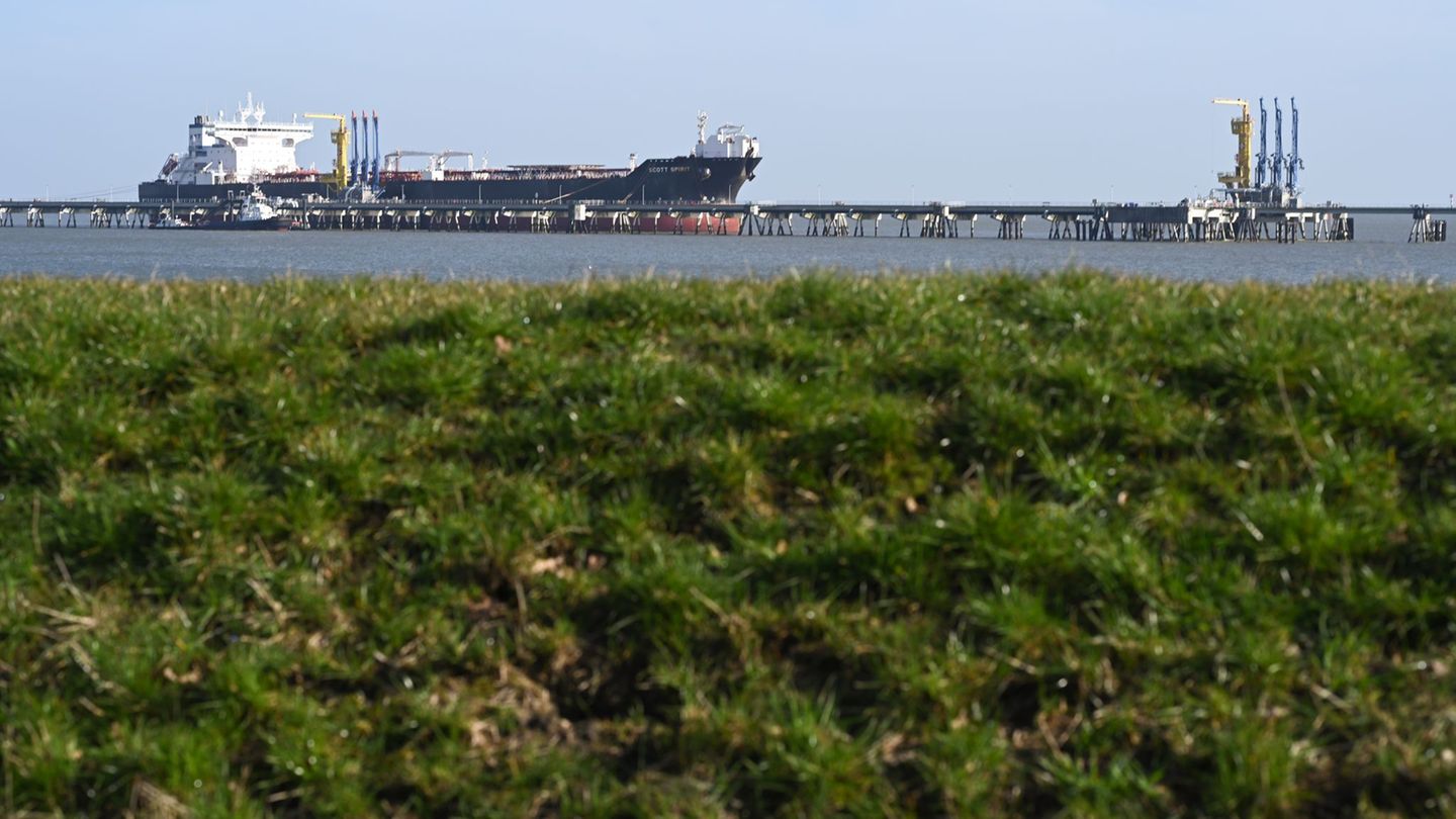 Gescheiterte Verhandlungen: Nach Trumps Seeblockade-Ankündigung: Ölpreise steigen