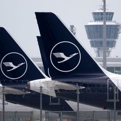 Wegen eines Streiks von Piloten der Lufthansa-Gruppe entfallen am Münchner Flughafen am Montag und Dienstag insgesamt etwa 710 S