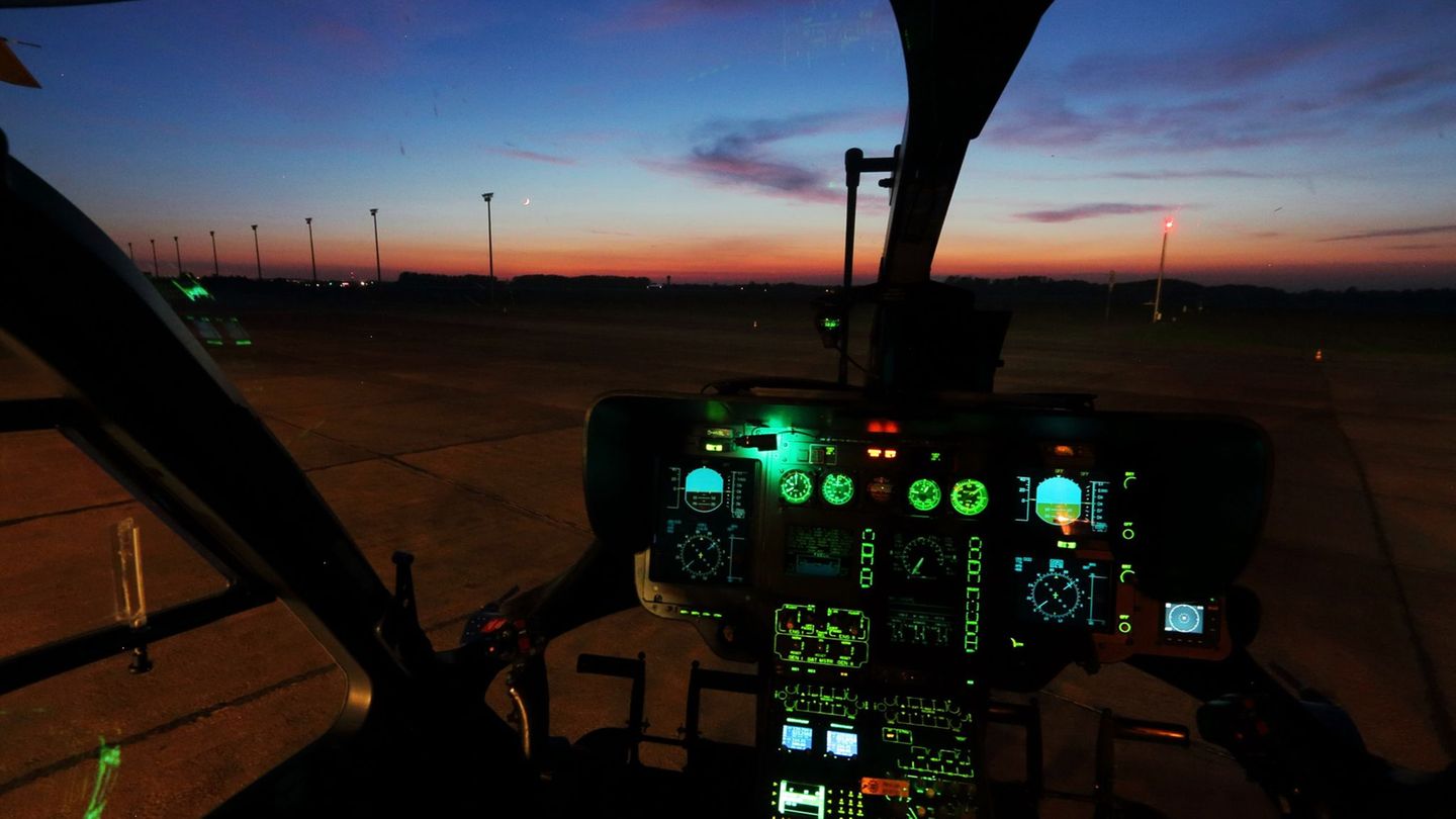 Flüge bei Dunkelheit sind eine besondere Herausforderung. Deshalb übt die Bundespolizei sie in den kommenden Nächten. Foto: Bund